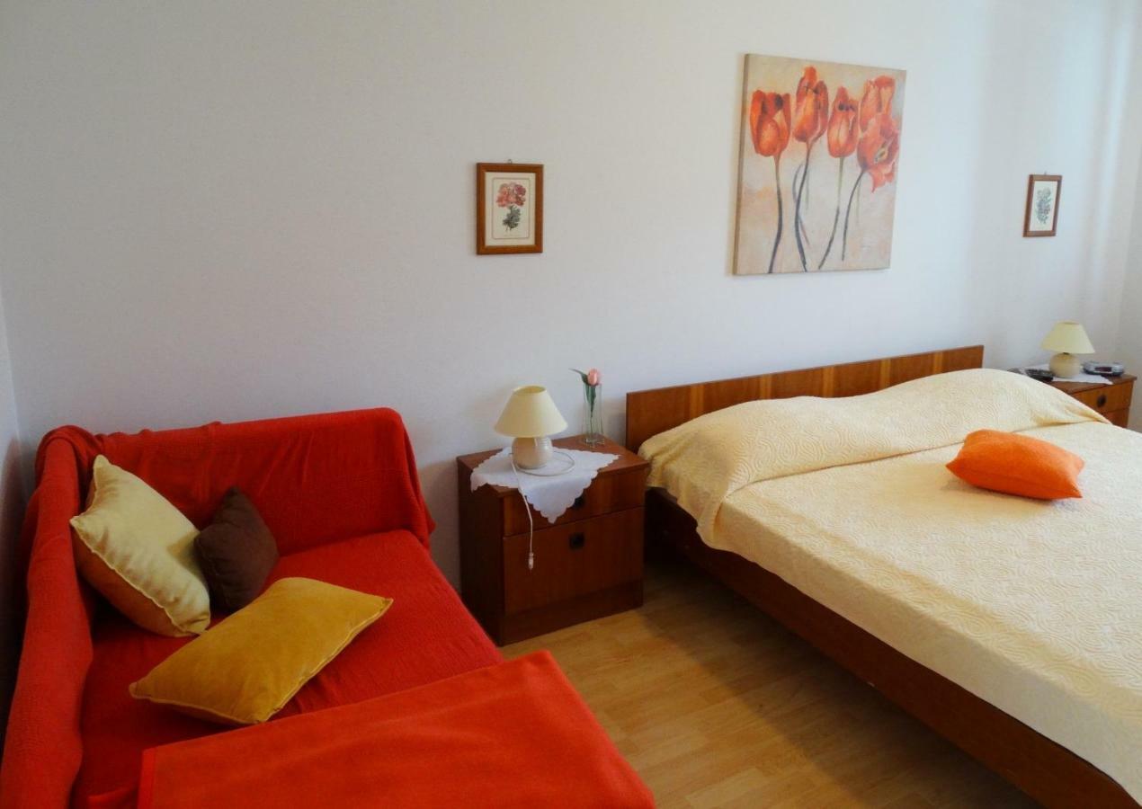 קריקווניצה Apartments Iva מראה חיצוני תמונה